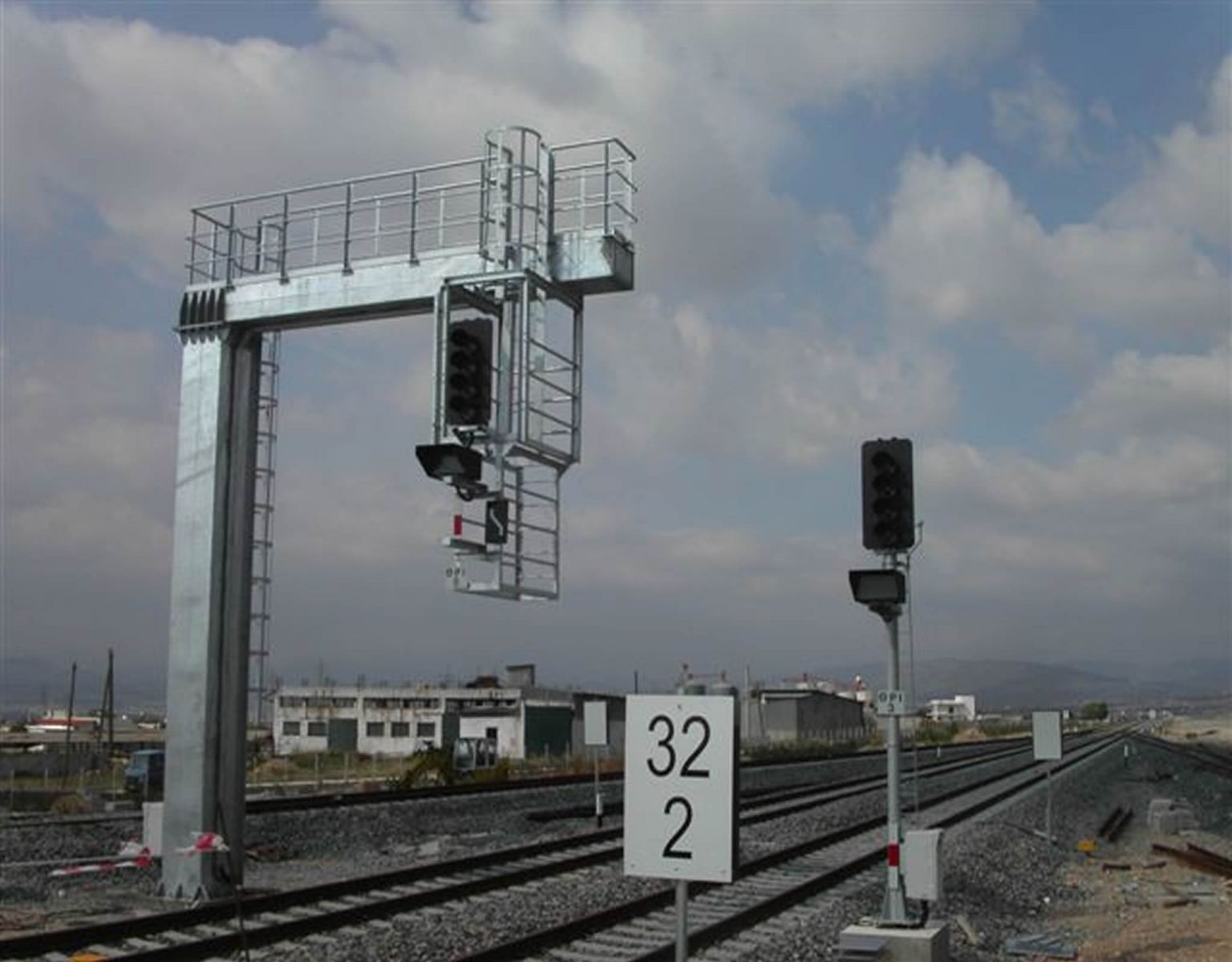 Cantilever Structure for single railway line